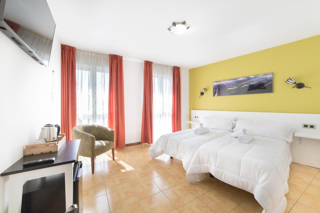 Stellae Luscofusco Hotel Сантяго де Компостела Екстериор снимка